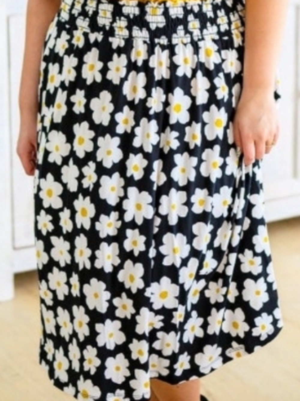 white birch Black Daisy-Print Midi Skirt with Yellow Centers